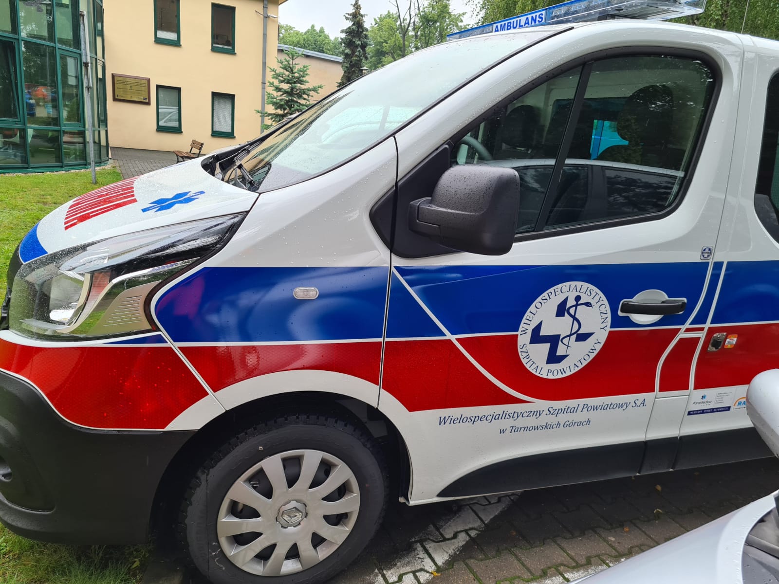 Nowy ambulans dla Szpitala!
